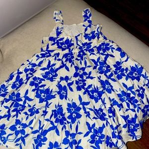 Worn once, Zara blue and white flower dress size 13/14